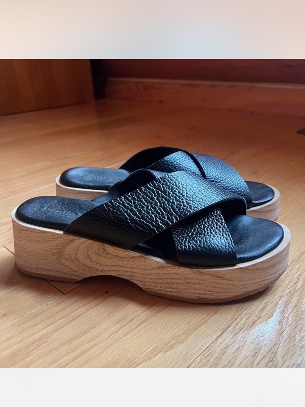 Black Leather Cross-Strap Wood Platform Sandal